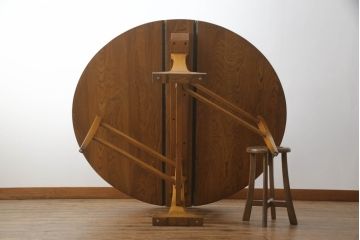 イギリスビンテージ　ERCOL(アーコール)　流れるような木目が目を惹くドロップリーフテーブル(ダイニングテーブル、2人掛け、4人掛け、バタフライテーブル、ゲートレッグテーブル、ラウンドテーブル、食卓、エクステンションテーブル、ヴィンテージ、英国)(R-065827)