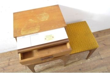 イギリスビンテージ　CHiPPY TELEPHONE SEATS　北欧スタイルのお部屋におすすめ!!チーク材とバーチ材製のテレフォンベンチ(テレフォンチェア、サイドキャビネット、サイドテーブル、スツール、電話台、ナイトテーブル、ヴィンテージ、英国)(R-065834)
