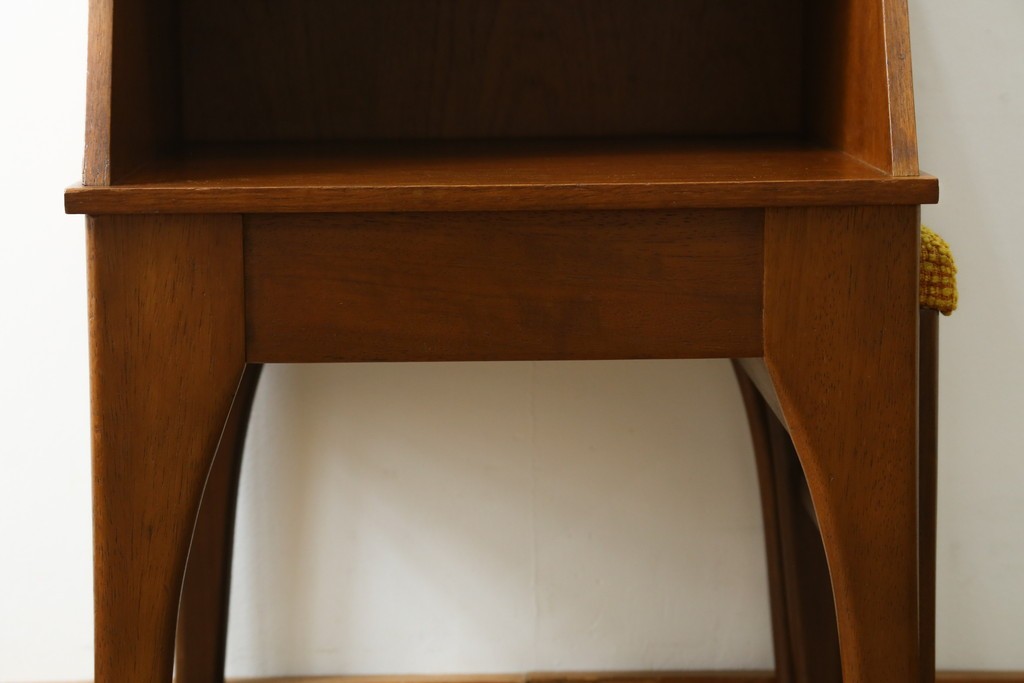 イギリスビンテージ　CHiPPY TELEPHONE SEATS　チーク材とバーチ材製のテレフォンベンチ　(R-065834)