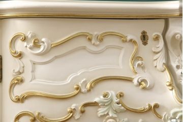 中古　イタリア高級家具　SILIK(シリック)　幅約3mの特大サイズ!!　ロココ調の華やかな装飾が美しいサイドボード(収納棚、戸棚、サイドキャビネット、コンソールテーブル)(定価約200万円)(R-065838)