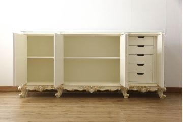 中古　美品　イタリア高級家具　SILIK(シリック)　ロココ調の豪華な装飾が優美なサイドボード(サイドキャビネット、戸棚、収納棚、引き出し)(R-065839)