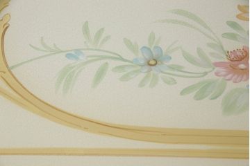 中古　美品　イタリア高級家具　SILIK(シリック)　ロココ調の豪華な装飾が優美なサイドボード(サイドキャビネット、戸棚、収納棚、引き出し)(R-065839)
