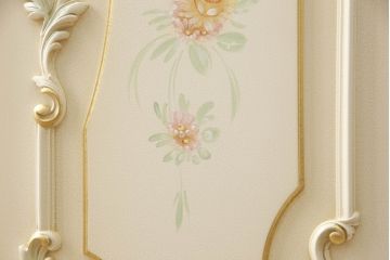 中古　美品　イタリア高級家具　SILIK(シリック)　ロココ調の豪華な装飾が優美なサイドボード(サイドキャビネット、戸棚、収納棚、引き出し)(R-065839)