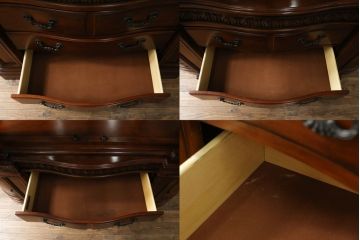 中古　海外輸入家具　universalfurniture(ユニバーサル)　ロココ調　エレガントな空間を演出する豪華なキャビネット(ディスプレイ棚、飾り棚、収納棚、戸棚、コレクションケース)(R-065840)