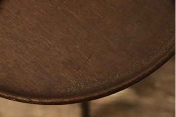イギリスアンティーク　マホガニー材　クラシカルな空間づくりにおすすめなワインテーブル(サイドテーブル、コーヒーテーブル、カフェテーブル、丸テーブル、ラウンドテーブル、花台、英国)(R-065842)