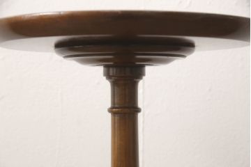 イギリスアンティーク　マホガニー材　クラシカルな空間づくりにおすすめなワインテーブル(サイドテーブル、コーヒーテーブル、カフェテーブル、丸テーブル、ラウンドテーブル、花台、英国)(R-065842)