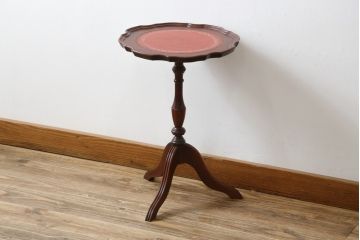 イギリスビンテージ　レザートップが目を惹くワインテーブル(サイドテーブル、コーヒーテーブル、カフェテーブル、丸テーブル、ラウンドテーブル、花台、英国、ヴィンテージ)(R-065843)