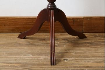 イギリスビンテージ　レザートップが目を惹くワインテーブル(サイドテーブル、コーヒーテーブル、カフェテーブル、丸テーブル、ラウンドテーブル、花台、英国、ヴィンテージ)(R-065843)