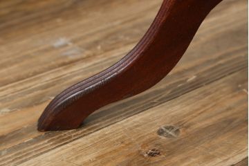 イギリスビンテージ　レザートップが目を惹くワインテーブル(サイドテーブル、コーヒーテーブル、カフェテーブル、丸テーブル、ラウンドテーブル、花台、英国、ヴィンテージ)(R-065843)