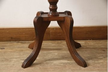 イギリスビンテージ　イギリス高級家具　象嵌入り　波打つ曲線デザインが上品なワインテーブル(サイドテーブル、コーヒーテーブル、カフェテーブル、丸テーブル、ラウンドテーブル、花台、ヴィンテージ、英国)(R-065846)