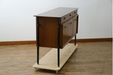 イギリスビンテージ　nathan(ネイサン)社　希少モデル!　チーク材　スタイリッシュなサイドボード　(R-065849)