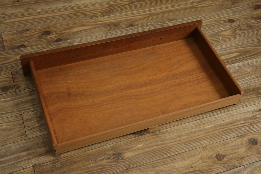 イギリスビンテージ　nathan(ネイサン)社　希少モデル!　チーク材　スタイリッシュなサイドボード　(R-065849)