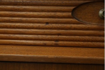 イギリスビンテージ　nathan(ネイサン)社　希少モデル!　チーク材　スタイリッシュなサイドボード　(R-065849)