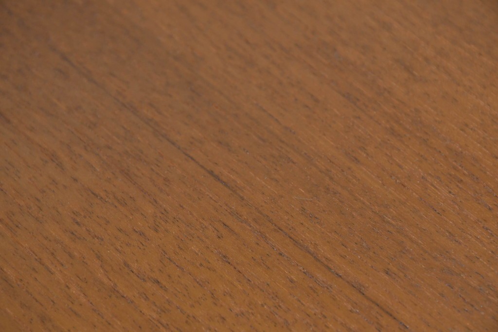 イギリスビンテージ　チーク材　北欧スタイルにおすすめ!!優しい木の温もり溢れるサイドボード　(R-065852)