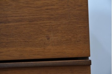 イギリスビンテージ　チーク材　北欧スタイルにおすすめ!!優しい木の温もり溢れるサイドボード　(R-065852)