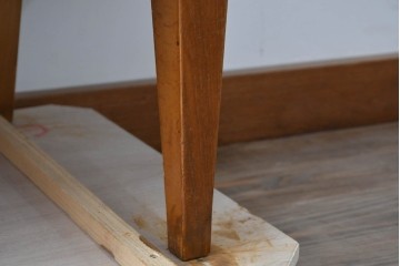 イギリスビンテージ　チーク材　北欧スタイルにおすすめ!!優しい木の温もり溢れるサイドボード　(R-065852)