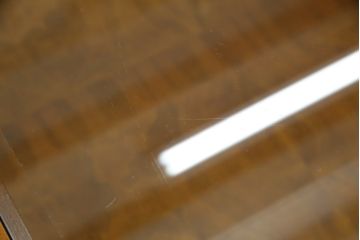 中古　DREXEL HERITAGE(ドレクセルヘリテイジ)　高級感たっぷりなガラストップのセンターテーブル(ローテーブル、リビングテーブル、カクテルテーブル)(定価約60万円)(R-065859)