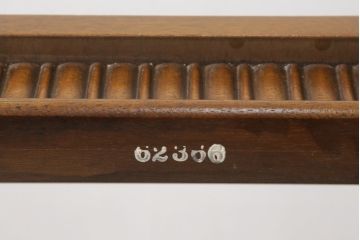 中古　DREXEL HERITAGE(ドレクセルヘリテイジ)　高級感たっぷりなガラストップのセンターテーブル(ローテーブル、リビングテーブル、カクテルテーブル)(定価約60万円)(R-065859)