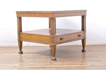 中古　DREXEL HERITAGE(ドレクセルヘリテイジ)　Triune(トライユン)シリーズ　すっきりした佇まいのエンドテーブル(サイドテーブル、ナイトテーブル、飾り台)(R-065861)