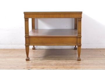 中古　DREXEL HERITAGE(ドレクセルヘリテイジ)　Triune(トライユン)シリーズ　すっきりした佇まいのエンドテーブル(サイドテーブル、ナイトテーブル、飾り台)(R-065861)