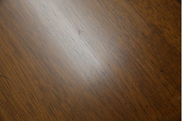 中古　DREXEL HERITAGE(ドレクセルヘリテイジ)　Triune(トライユン)シリーズ　すっきりした佇まいのエンドテーブル　(R-065862)