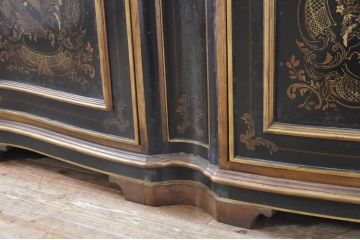 中古　希少!!　DREXEL HERITAGE(ドレクセルヘリテイジ)　シノワズリ様式　優美で華やかな装飾が見事なサイドボード(カウンター、キャビネット、収納棚、戸棚、中国美術)(R-065864)