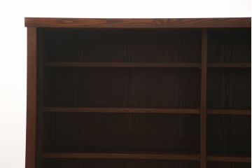 中古　美品　タモ材　整然と並ぶ縦桟が和モダンな雰囲気を醸し出す水屋箪笥サイドボード(サイドキャビネット、収納棚、戸棚、食器棚)(R-065866)