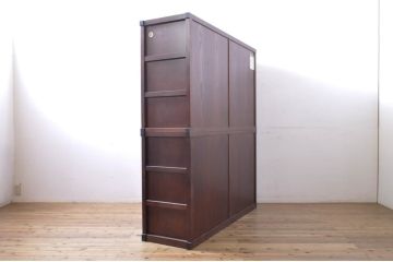 中古　美品　タモ材　整然と並ぶ縦桟が和モダンな雰囲気を醸し出す水屋箪笥サイドボード(サイドキャビネット、収納棚、戸棚、食器棚)(R-065868)