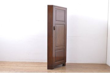 イギリスアンティーク　Lloyd’s Antiques(ロイズ・アンティークス)取り扱い　アールデコ　オーク材の杢目が美しいシンプルなコーナーホールローブ(ワードローブ、収納棚、洋服タンス、クローゼット、英国)(R-065869)