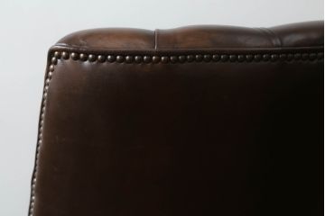 中古　美品　イギリス　Lloyd's Antiques(ロイズ・アンティークス)取り扱い　Carlton Chair(カールトンチェア)　上品でクラシカルな佇まいが魅力のアームチェア(サロンチェア、椅子、イス、英国)(R-065871)
