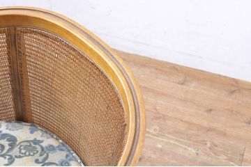 中古　DREXEL HERITAGE(ドレクセルヘリテイジ)　優雅なひとときをお楽しみいただけるラウンジチェア2脚セット(アームチェア、ケインバックチェア、ラタン、籐、椅子、イス、バラ売り可能)(R-065872)