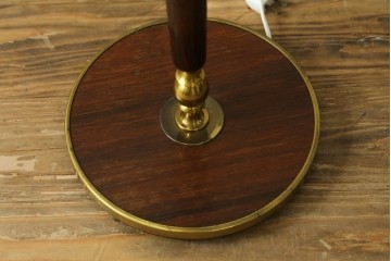 イギリスアンティーク　ローズウッド　気品漂うインテリアのアクセントになるフロアスタンド　(R-065874)