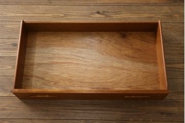 ヴィンテージ家具　北欧ビンテージ　チーク材　木の温もりとスタイリッシュで飽きのこないデザインが魅力のライティングビューロー(簿記机、在宅ワーク、在宅用デスク)(R-065877)
