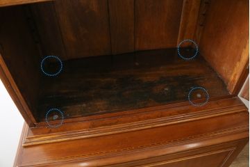 イギリスアンティーク　マホガニー材　美しい象嵌入りの縦型キャビネット(収納棚、戸棚、ブックケース、本箱、飾り棚、カップボード、食器棚、英国)(R-065879)