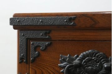 中古　美品　国産手造り家具　ケヤキ(欅)材　2way　置き箪笥としても使える堂々たる風格が漂う車箪笥(衣装箪笥、和タンス、収納たんす、整理箪笥、引き出し)(R-065885)