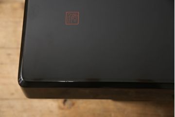 中古　漆塗り　わたげ　沈金の美しさが際立つ座卓(ローテーブル、センターテーブル)(R-065887)