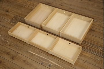 中古　美品　高級品　三越デパート　オーク材　上品な佇まいが魅力の象嵌入りライティングビューロー(カントリーハウス、Brugge、ブルージュ、簿記机、ワークデスク、在宅用、在宅ワーク用)(R-065890)