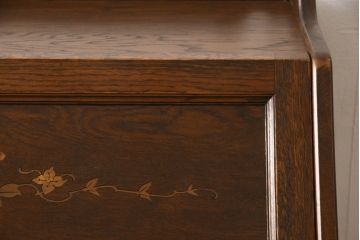 中古　美品　高級品　三越デパート　オーク材　上品な佇まいが魅力の象嵌入りライティングビューロー(カントリーハウス、Brugge、ブルージュ、簿記机、ワークデスク、在宅用、在宅ワーク用)(R-065890)