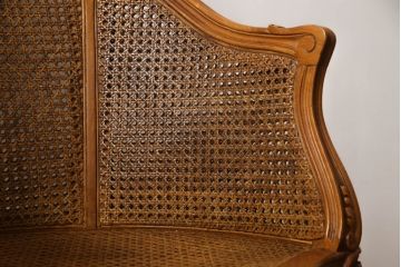 フランスアンティーク　高級品!!　ビーチ材　手の込んだ造りが魅力のラタンアームチェア(イージーチェア、ラウンジチェア、1人掛けソファ、椅子、イス)(R-065897)
