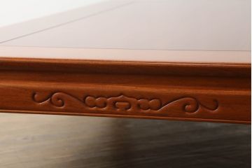 中古　超美品　カリモク(karimoku)　杉本作　唐木材　花梨(カリン)材　本漆塗り　カーブを描く脚とさり気ない彫刻デザインが粋な座卓(ローテーブル、センターテーブル)(R-065901)