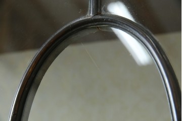 イギリスアンティーク　繊細なデザインの象嵌が美しいマホガニー材製キャビネット　(R-065906)