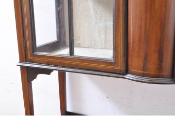 イギリスアンティーク　繊細なデザインの象嵌が美しいマホガニー材製キャビネット(キュリオケース、ガラスケース、コレクションケース、飾り棚、陳列棚、英国)(R-065906)