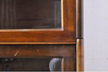 アンティーク家具　ウォールナット材　落ち着いた色合いがクラシカルなお部屋に馴染みやすいスタッキングブックケース(本箱、収納棚、戸棚、キャビネット、飾り棚、陳列棚)(R-065915)