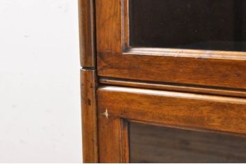 アンティーク家具　ウォールナット材　落ち着いた色合いがクラシカルなお部屋に馴染みやすいスタッキングブックケース(本箱、収納棚、戸棚、キャビネット、飾り棚、陳列棚)(R-065915)