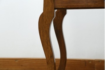 イギリスアンティーク　本革(レザー)　ちょっとした収納付きが便利!!優美な佇まいが美しいスツール　(R-065918)