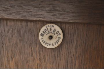 イギリスアンティーク　Maple & Co(メープル&カンパニー)　オーク材　クラシカルな佇まいが魅力のリボルビングブックシェルフ(ブックケース、本棚、書棚、回転式、マガジンラック、英国)(R-065929)