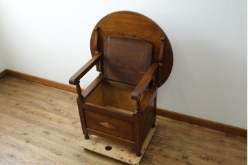 イギリスアンティーク　オーク材　ラウンド型のデザインが上品なモンクスベンチ　(R-065930)