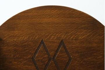 イギリスアンティーク　オーク材　ラウンド型のデザインが上品なモンクスベンチ　(R-065930)