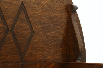 イギリスアンティーク　オーク材　ラウンド型のデザインが上品なモンクスベンチ　(R-065930)