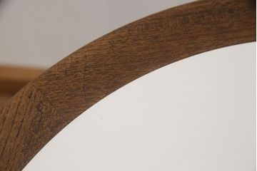 ビンテージ家具　チーク材とメラミン天板の色合わせがお洒落なスチール脚コーヒーテーブル(カフェテーブル、サイドテーブル、ラウンドテーブル、ヴィンテージ)(R-065933)
